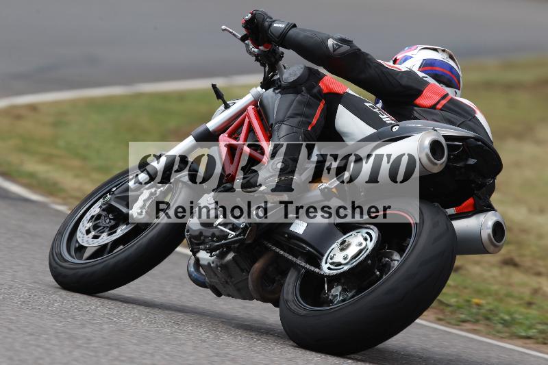 Archiv-2022/13 25.04.2022 Plüss Moto Sport ADR/Freies Fahren/21